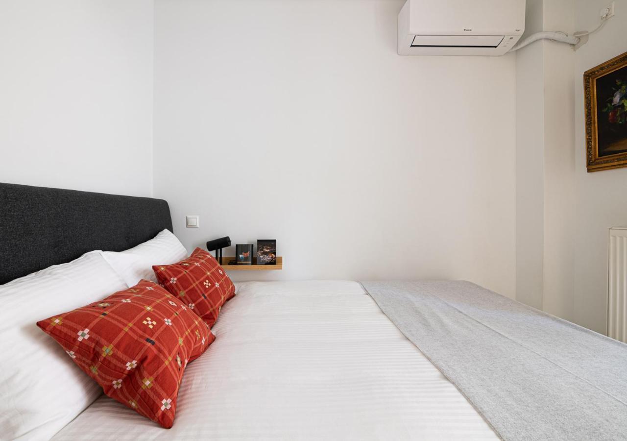 Elegant Apt 50Meters Close Acropolis Atenas Exterior foto